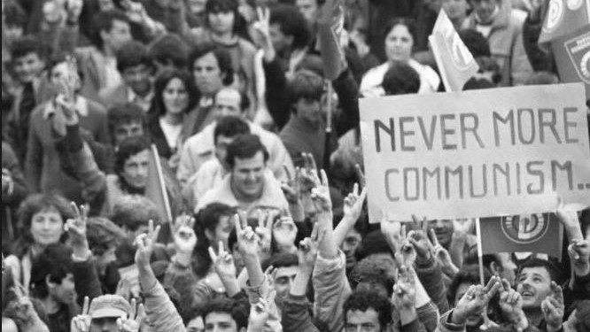 Collective memory building and the emergence of the politics of anti-politics  in post-totalitarian Albania - Tirana Observatory
